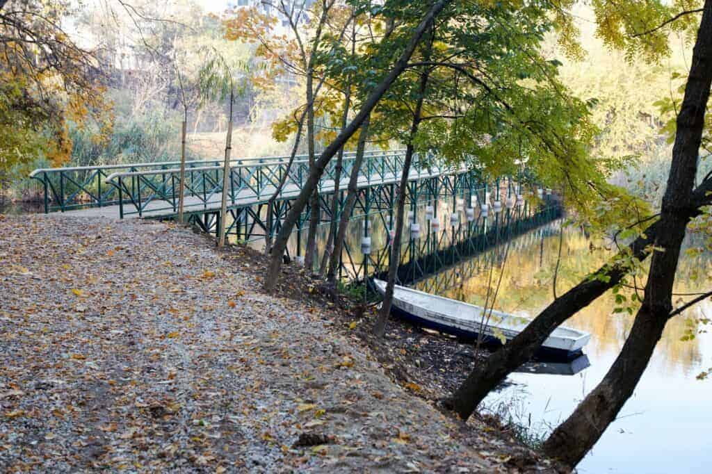 parcul sticlariei sector 2 Bucuresti pod