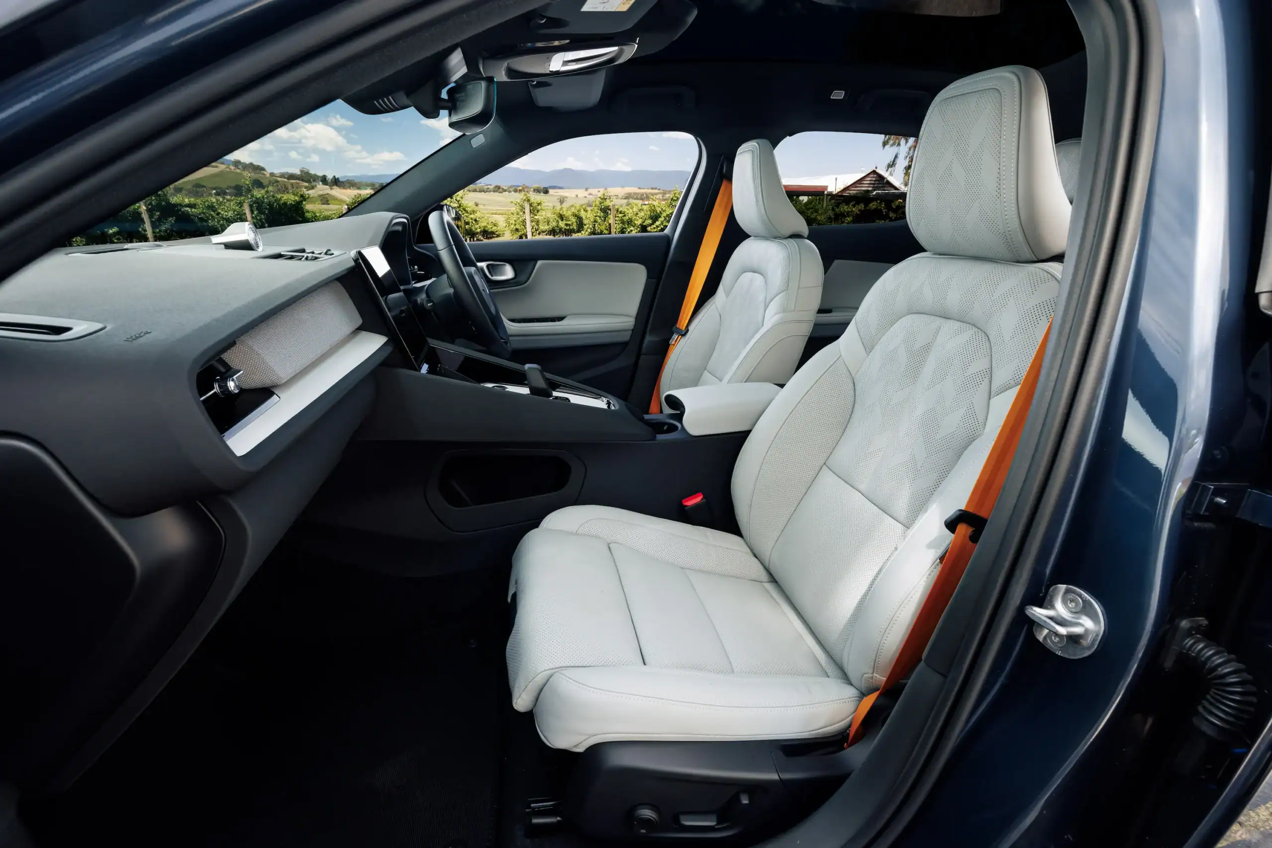 Polestar 2 seating