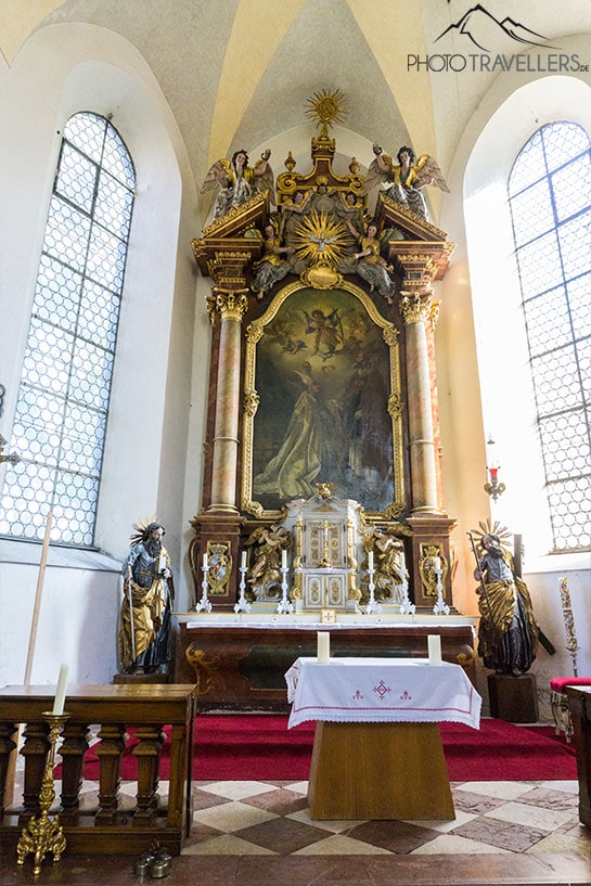 Das Innere der Salinenkapelle in Traunstein