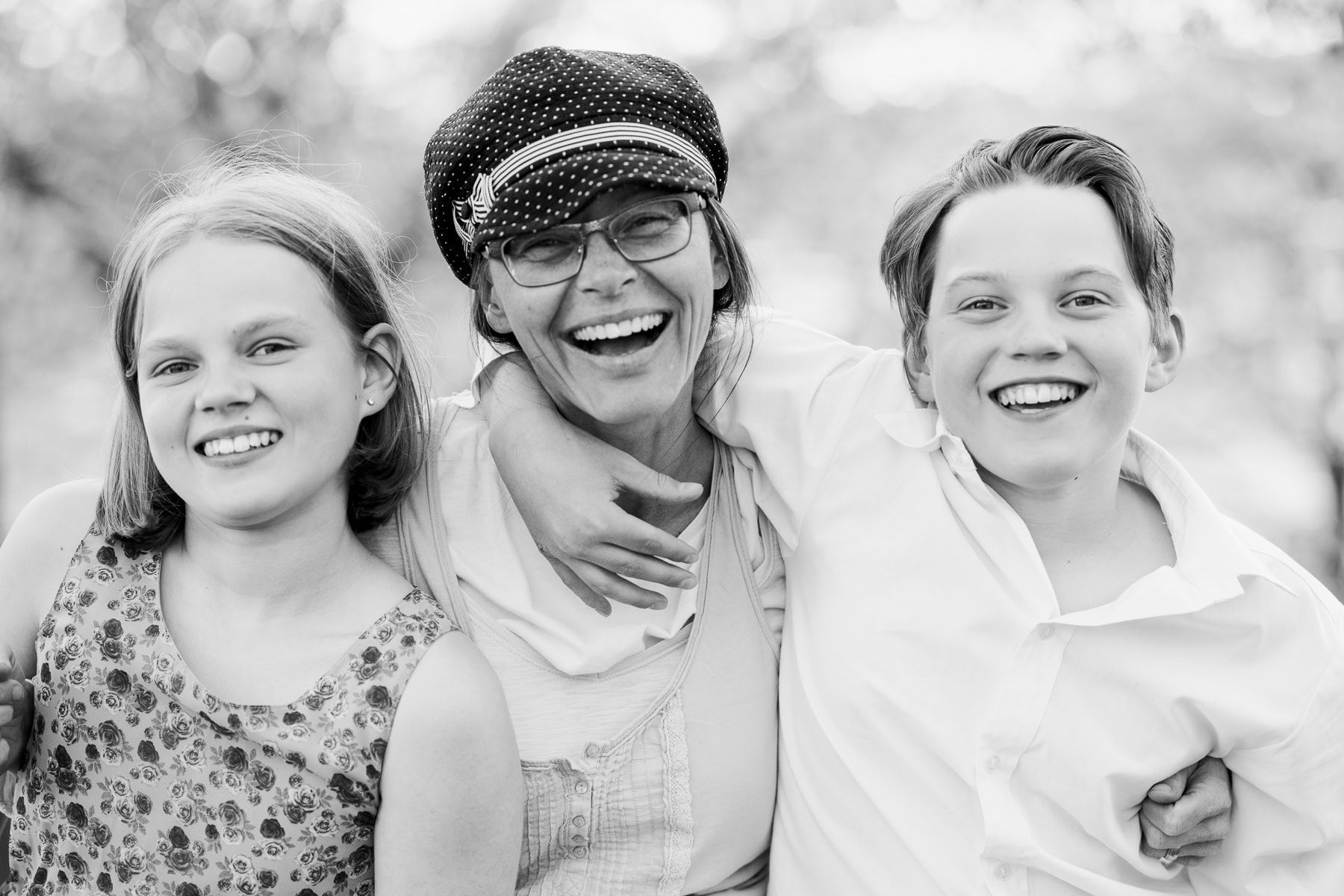 Niki Strbian cherry blossom minisessions