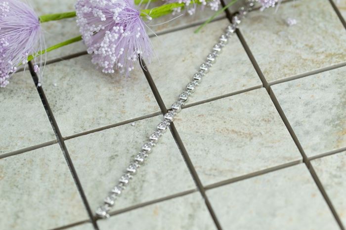 El Monte La Caja de Canarias Subasta junio 2023 - Pulsera riviere