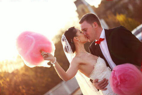 Bride and Groom with candy floss Bride and Groom with candy floss