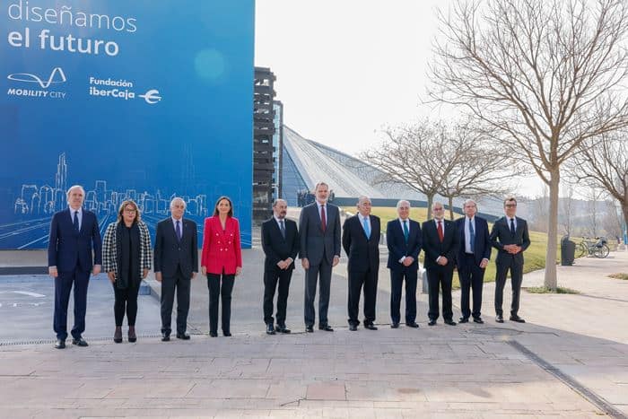 Fundación Ibercaja - Su Majestad el Rey inaugura Mobility City (1)