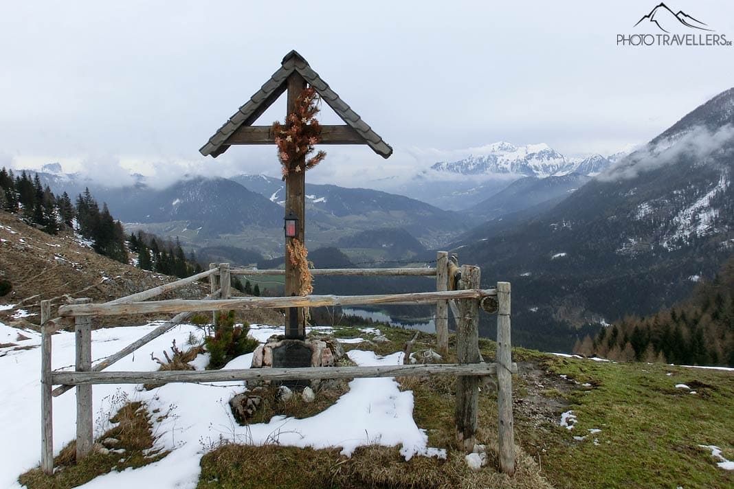 Das Almkreuz an der Halsalm