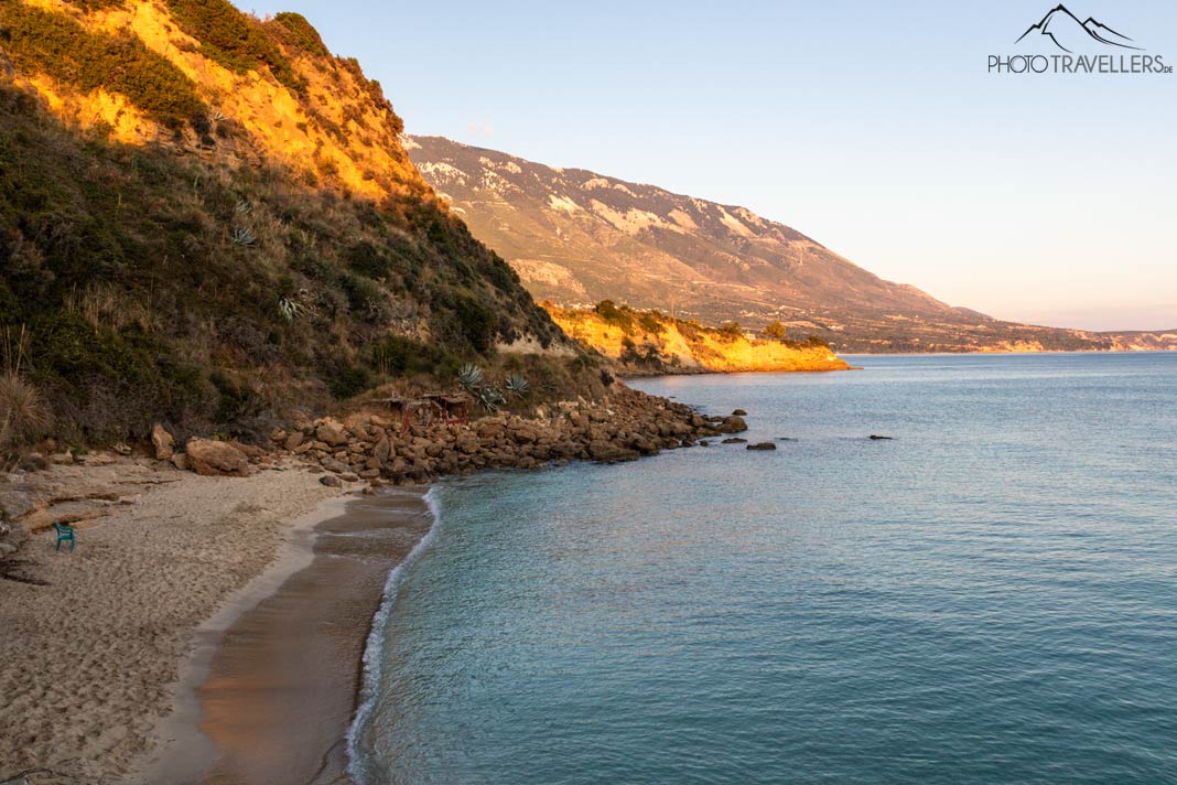 Der Agios Thomas Beach in der Abendsonne