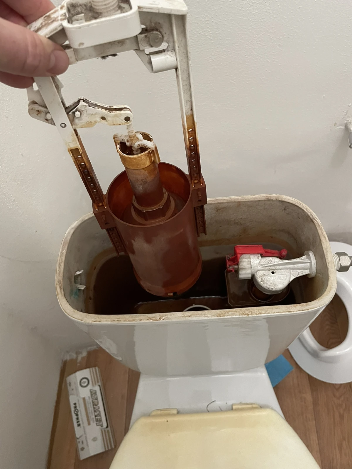 Oprava protékajícího záchodu