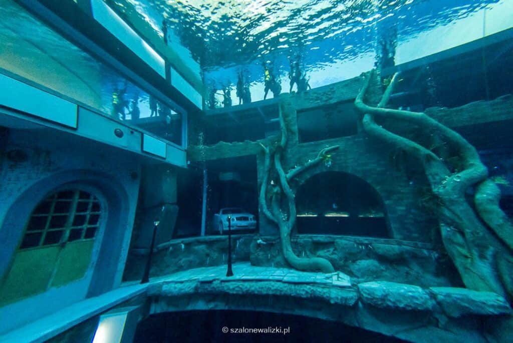 deep dive dubai