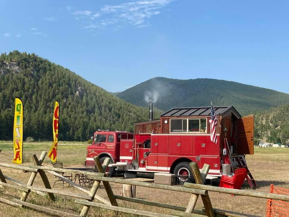 Big HOle Pizza Fire Tr