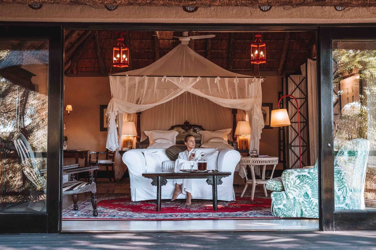 luxury african safari lodge
