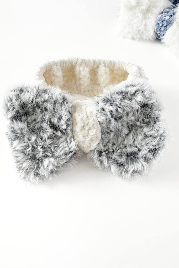 cream and grey stretchy crochet headband with fur bow