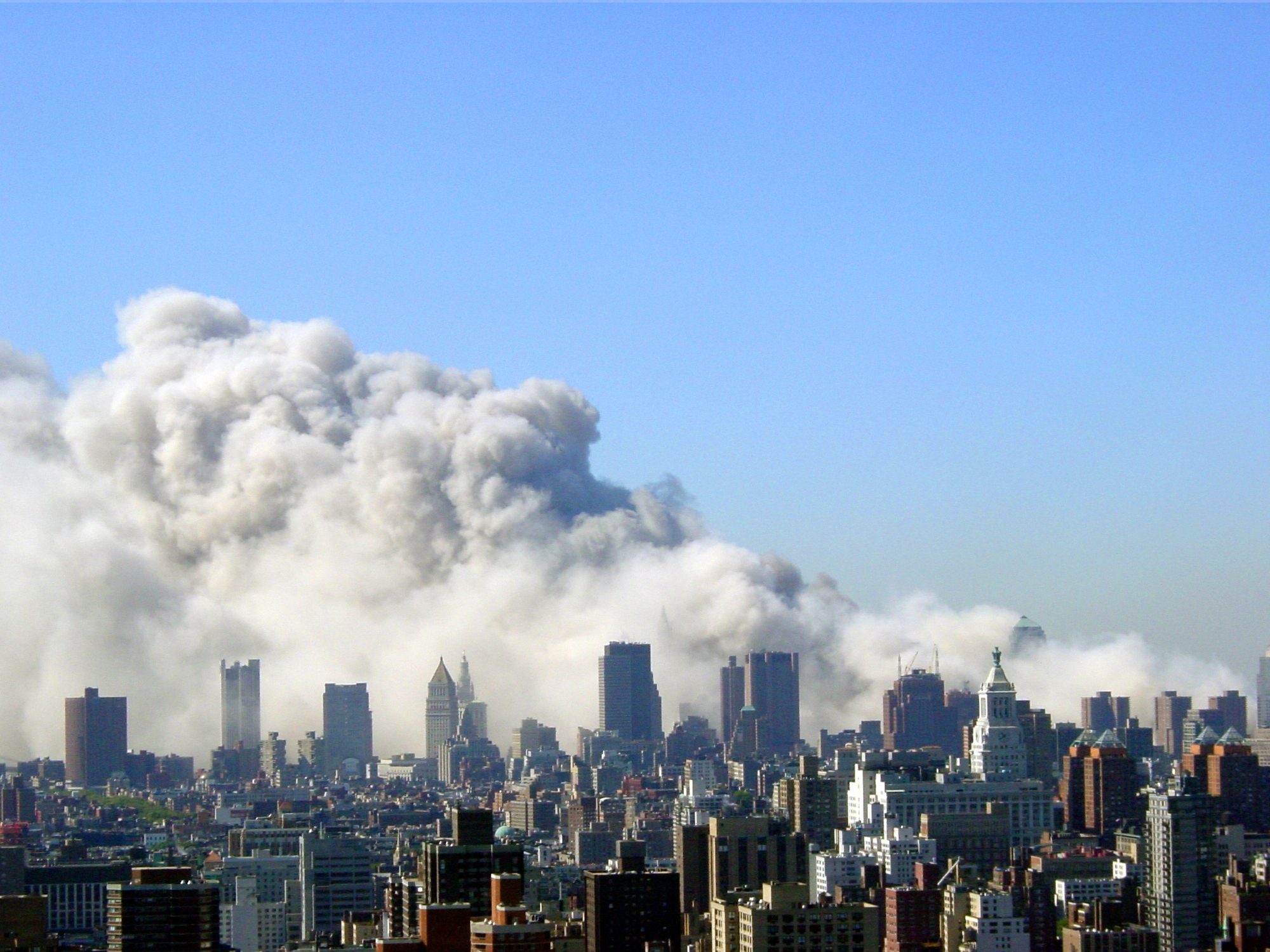 Beide Türme des WTC sind nun gefallen