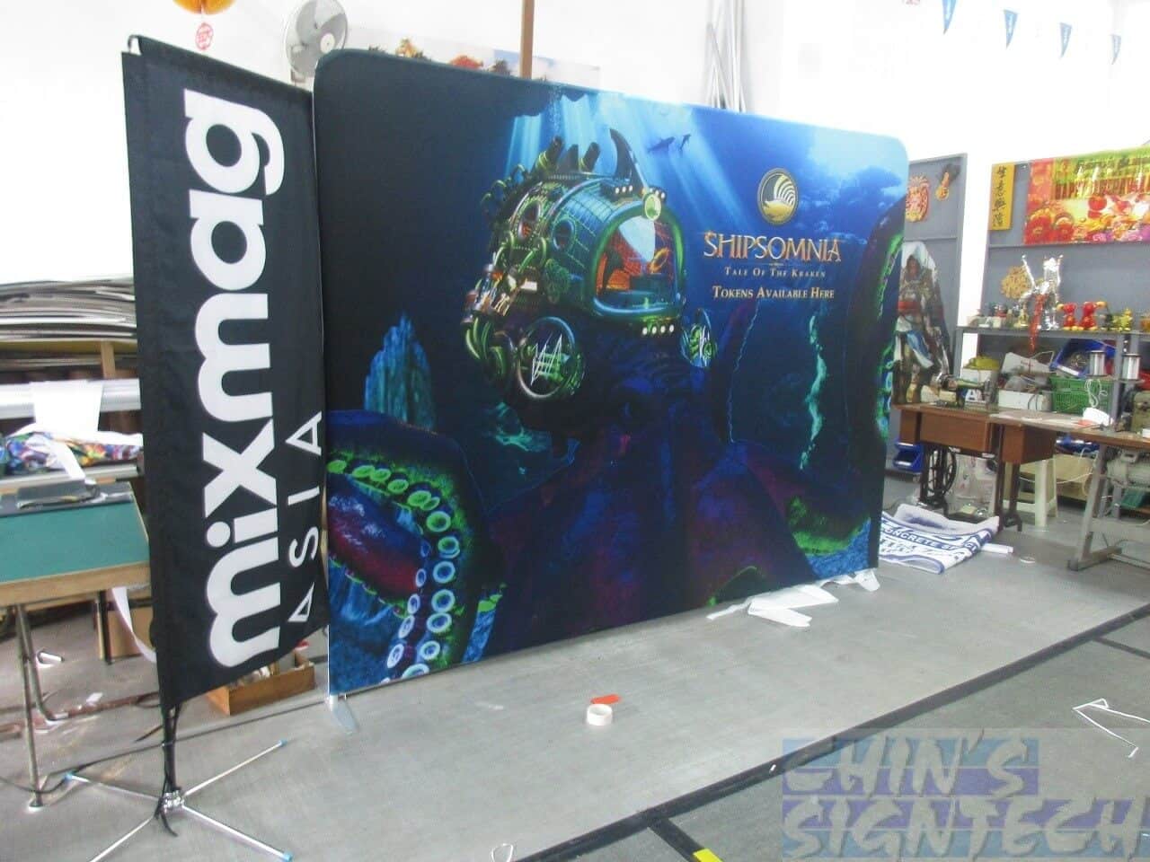Fabric backdrop with 2.1m Rectangle block flag