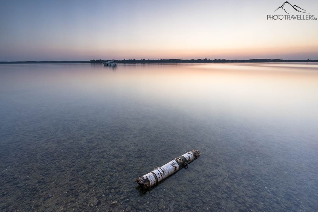 Der Blick vom Ufer auf den Plauener See