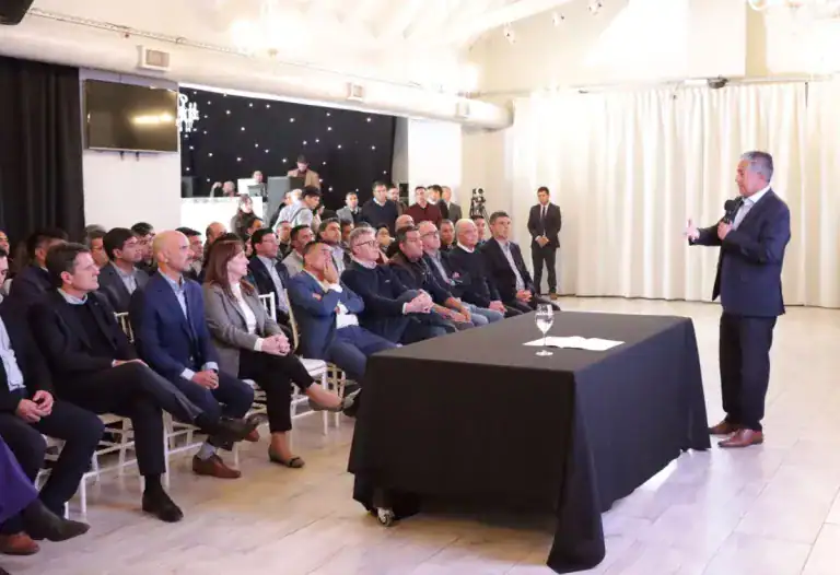 Figueroa expone el plan de rutas para la provincia hacia 2030