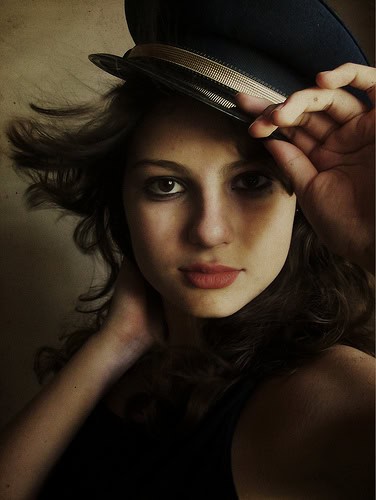 ¿Son las personas atractivas más egoístas?