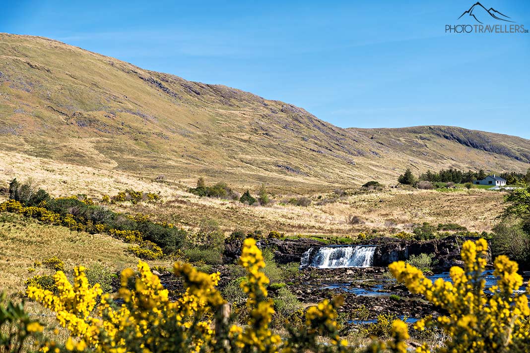 Der Wasserfall Aasleagh Falls, Irland