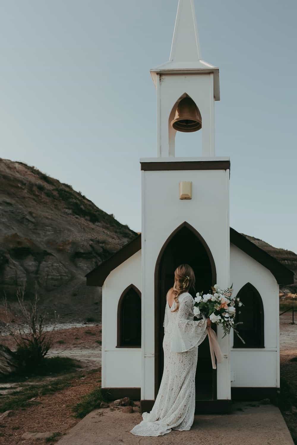 the little church in drumheller