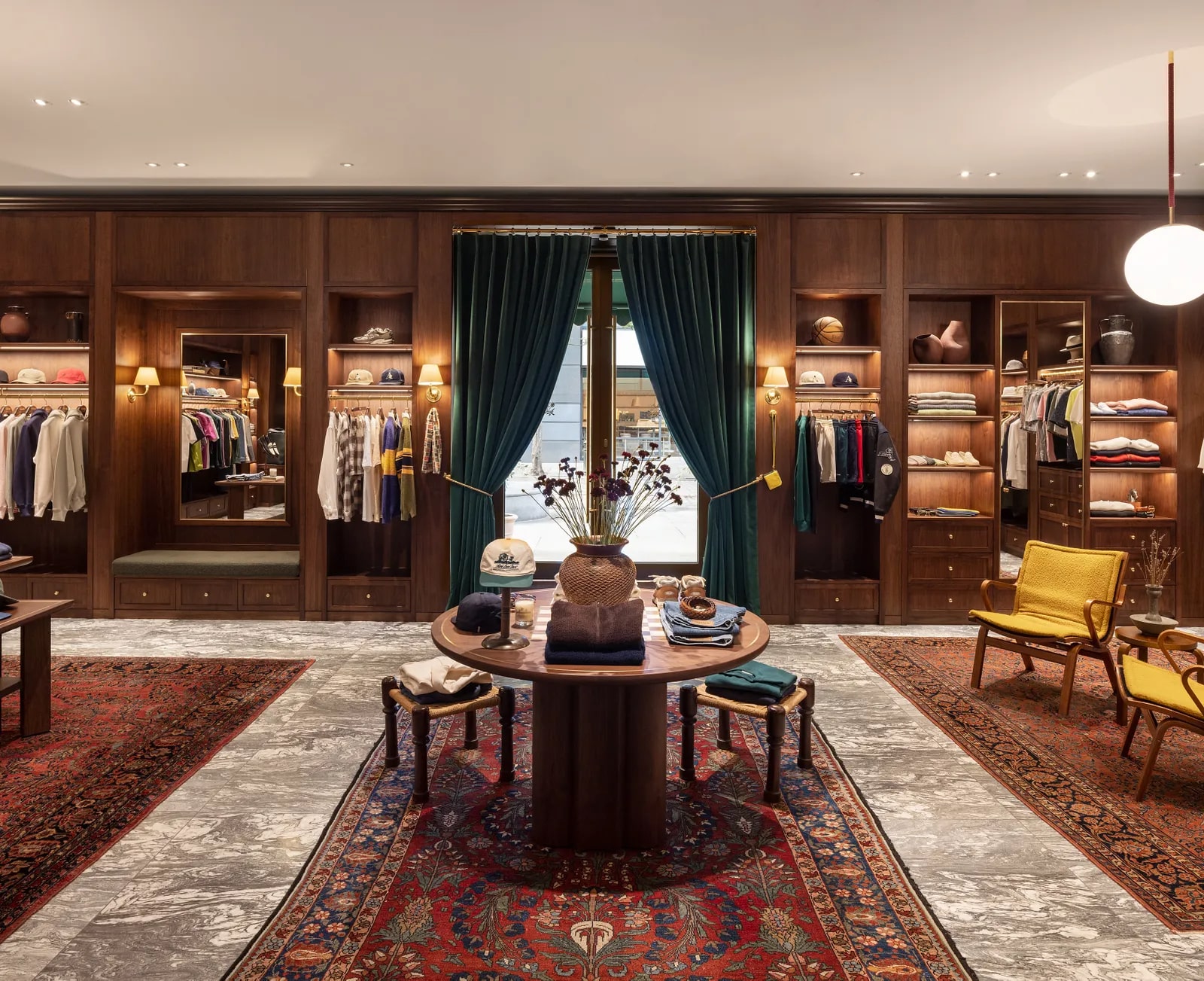 Aimé Leon Dore London - front space