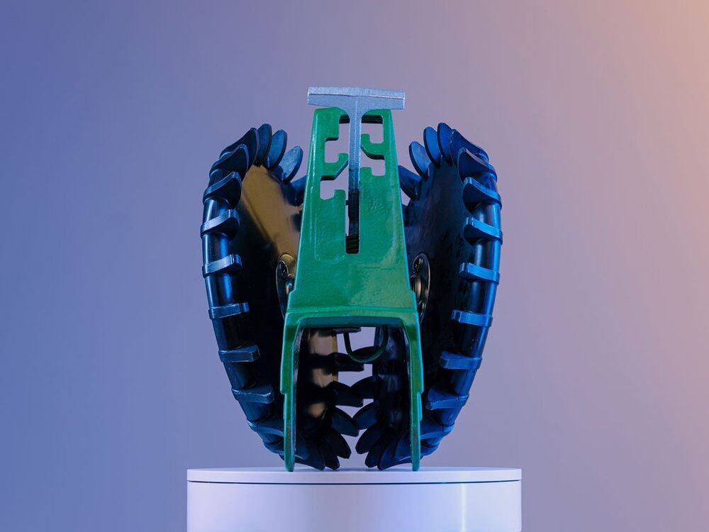 Rear-centered close-up of 4Ag closing wheel showing tread pattern