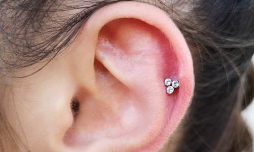 mid-helix-piercing mid-helix-piercing