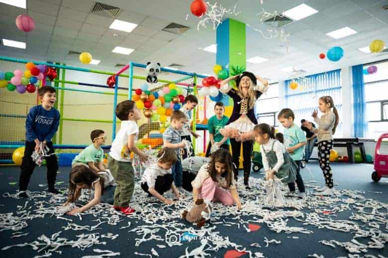 hopa topa land petrecere