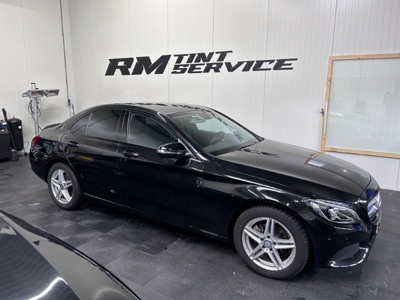 RM tintservice mercedes chrome delete ontchromen sideskirts raamlijsten