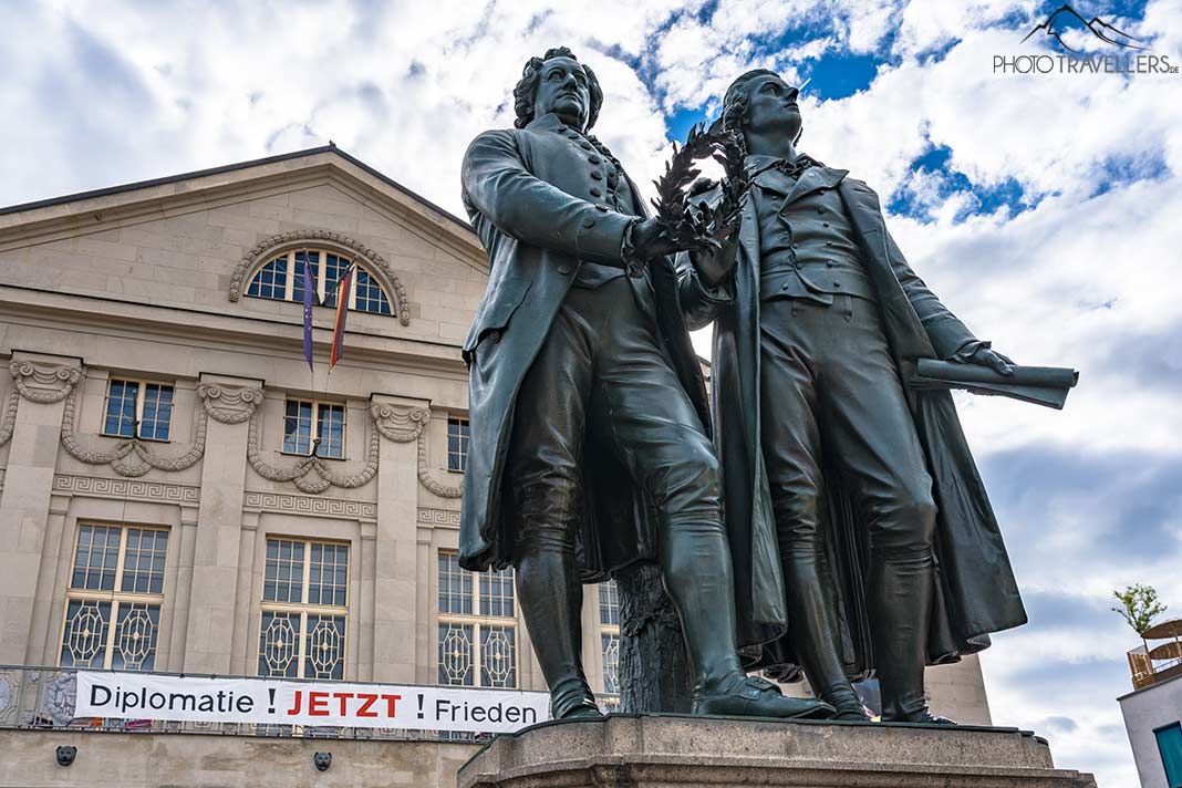 Der Goethe-Schiller-Denkmal in Weimar