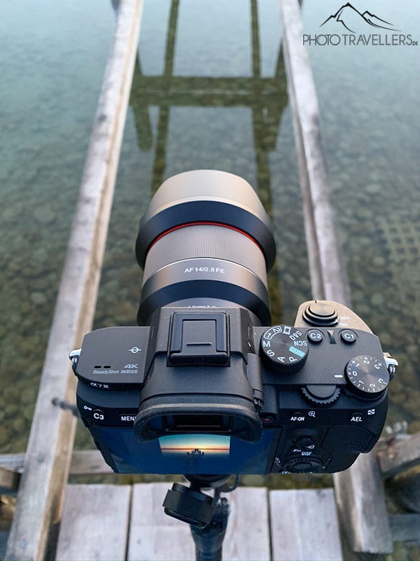 Das Samyang AF 14mm F2.8 FE mit einer Sony Alpha 7 III am See