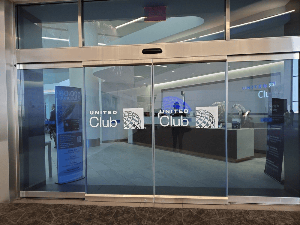 United First Class Perks and United Airlines Business Class Benefits: What First-Time Premium Flyers Should Expect 4 image 62