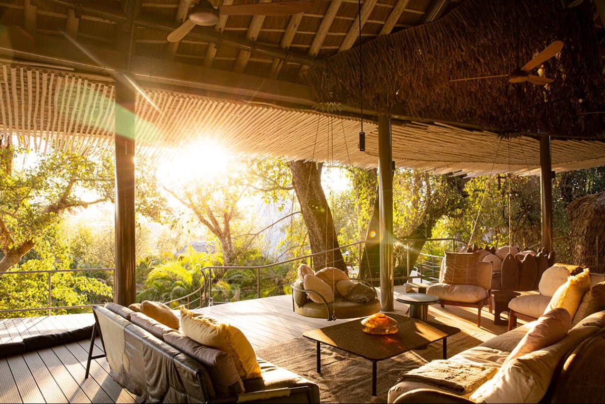 luxury african safari lodge
