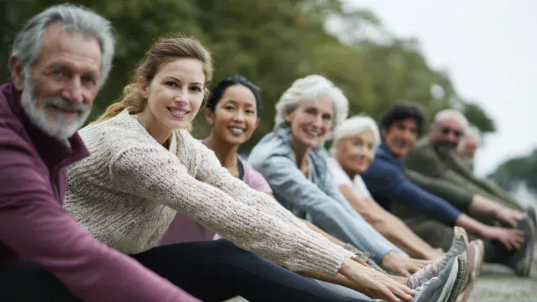 Bouger régulièrement, c’est mieux que bouger intensément : une étude majeure sur la prévention des cancers digestifs