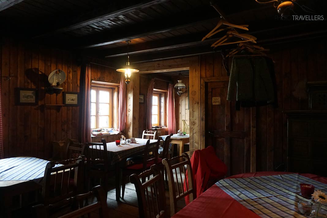 Der Gastraum der Wiener Neustädter Hütte