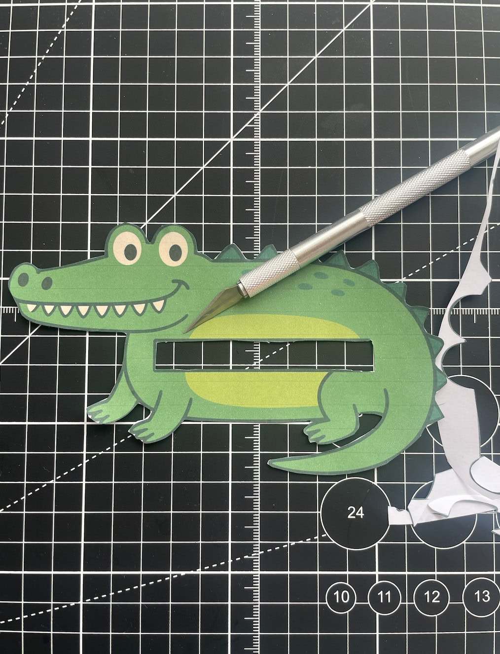 Lesehilfe zum Ausdrucken mit praktischem Lesefenster