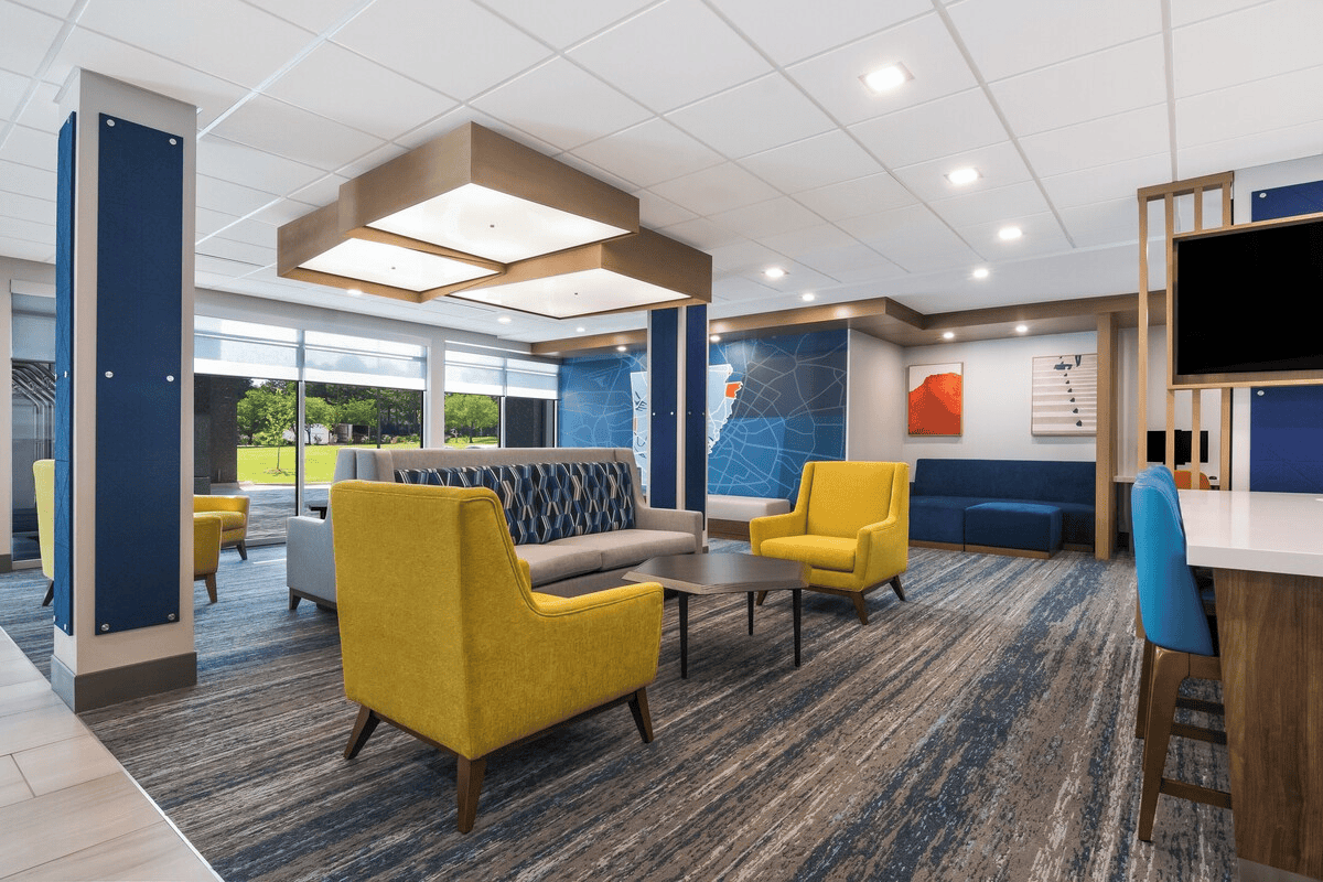 IHG Free Night Certificates: Earn Them, Use Them, Get Real Value 13 Holiday Inn Express in Springdale