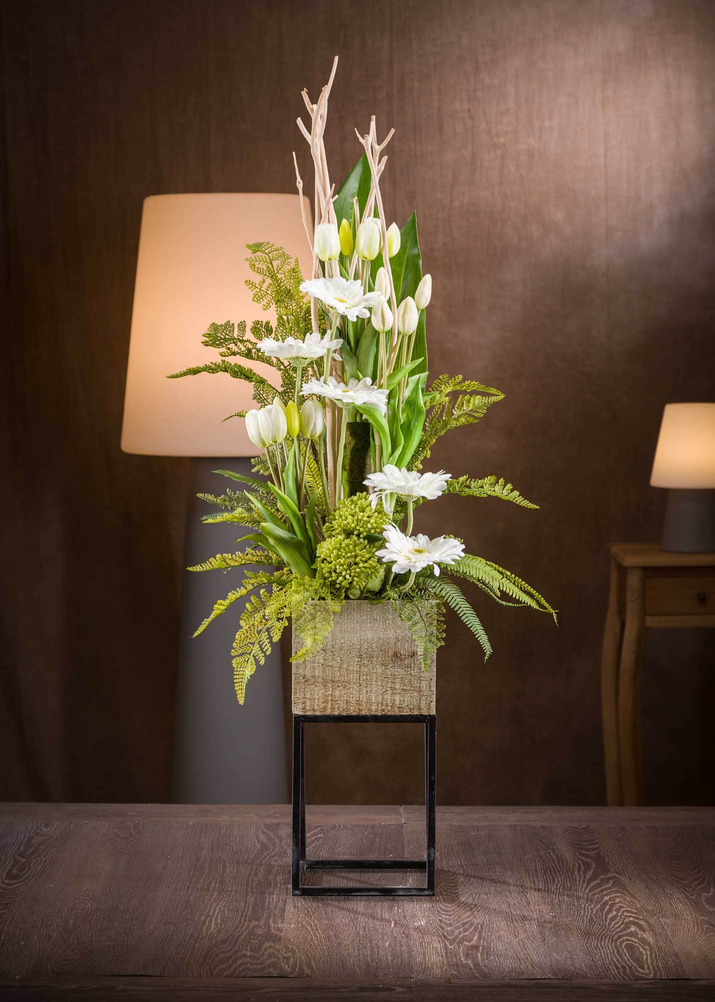 composizione-fiori-artificiali-gerbere-tulipani-bianchi