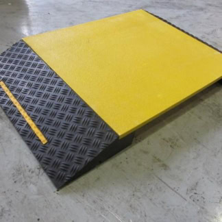 MGF-0298 Pedestrian Hose and Cable Ramp