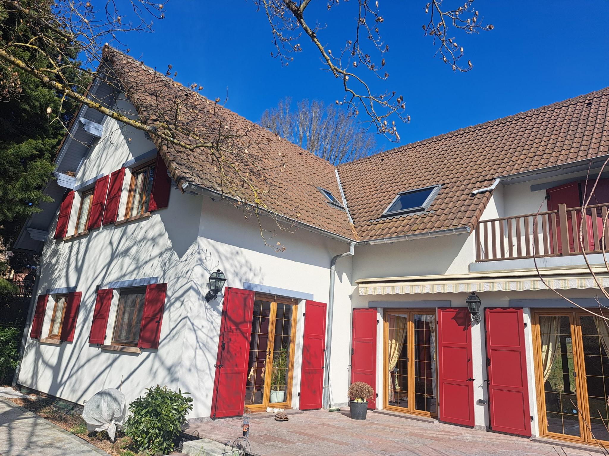 Aprés ravalement de façade, pose d'enduit colle avec filet, crépi hydrofuge