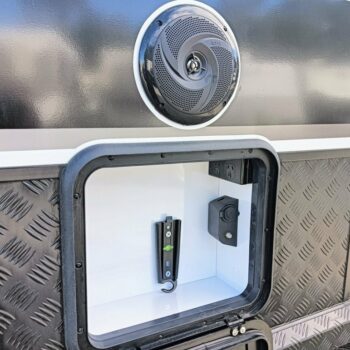 3746 Grand City Royale-21