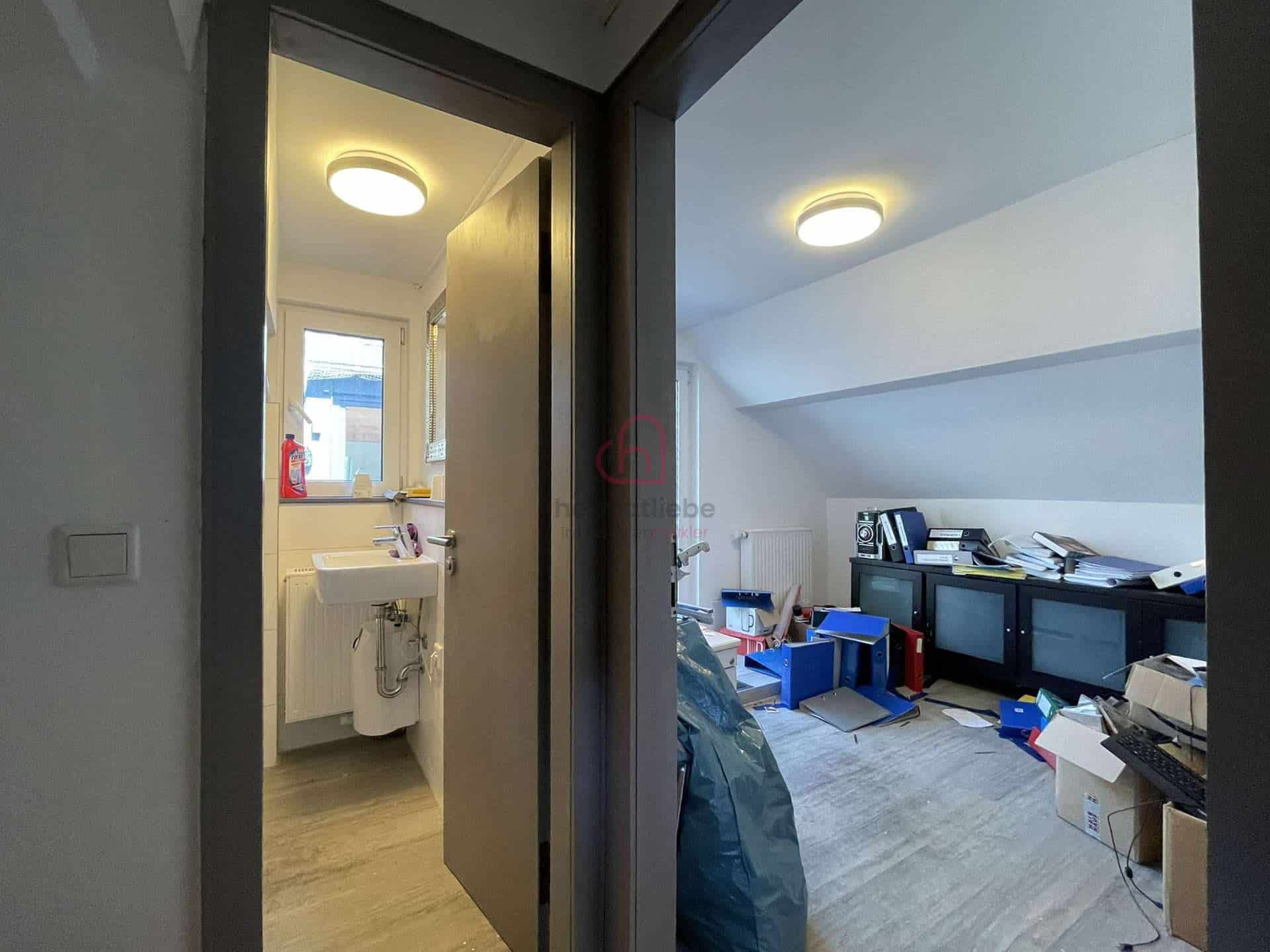 Zimmer und WC - Vorderhaus