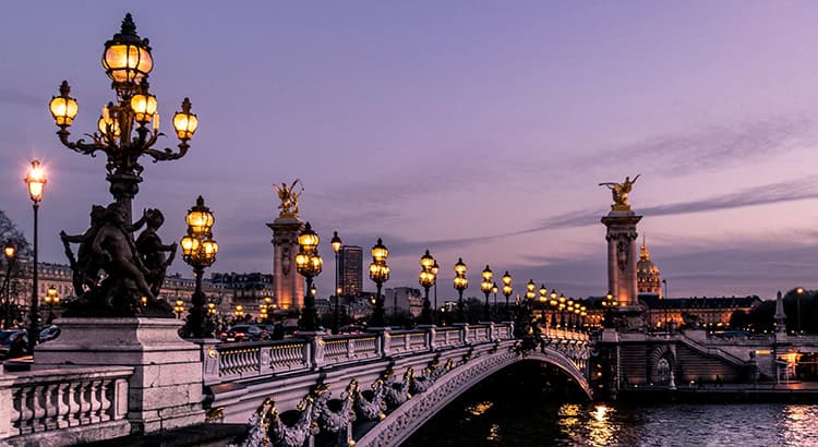 Paris (Foto: Leonard Cotta via unsplash)