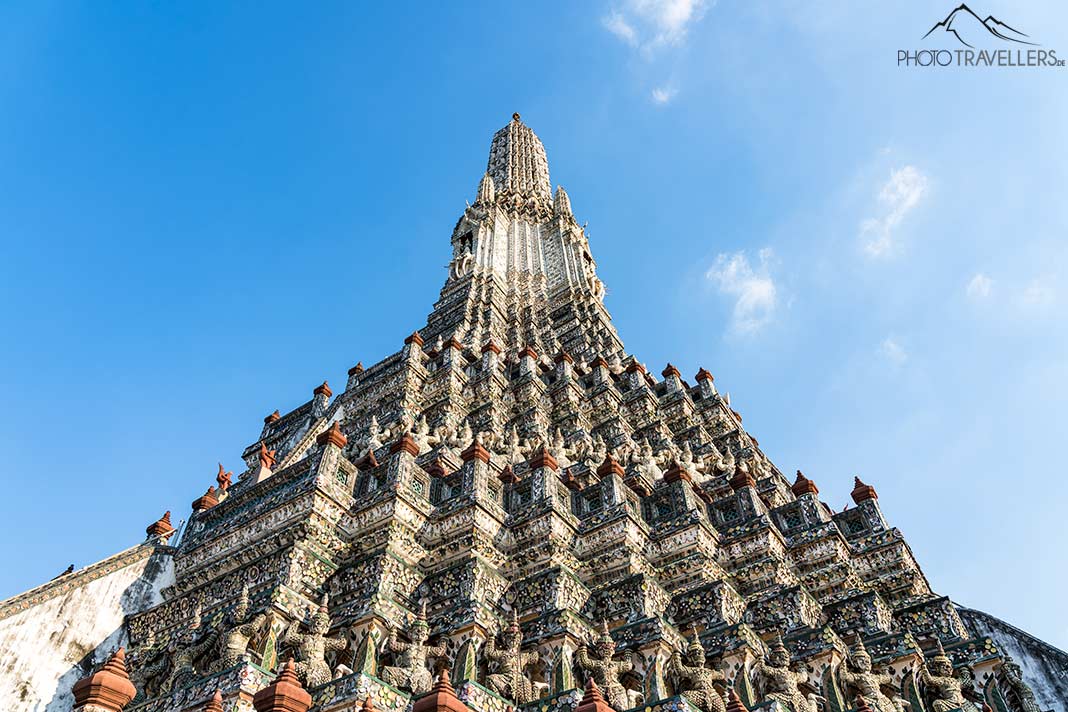 Der zentrale Tempelturm des Tempels Wat Arun in Bangkok