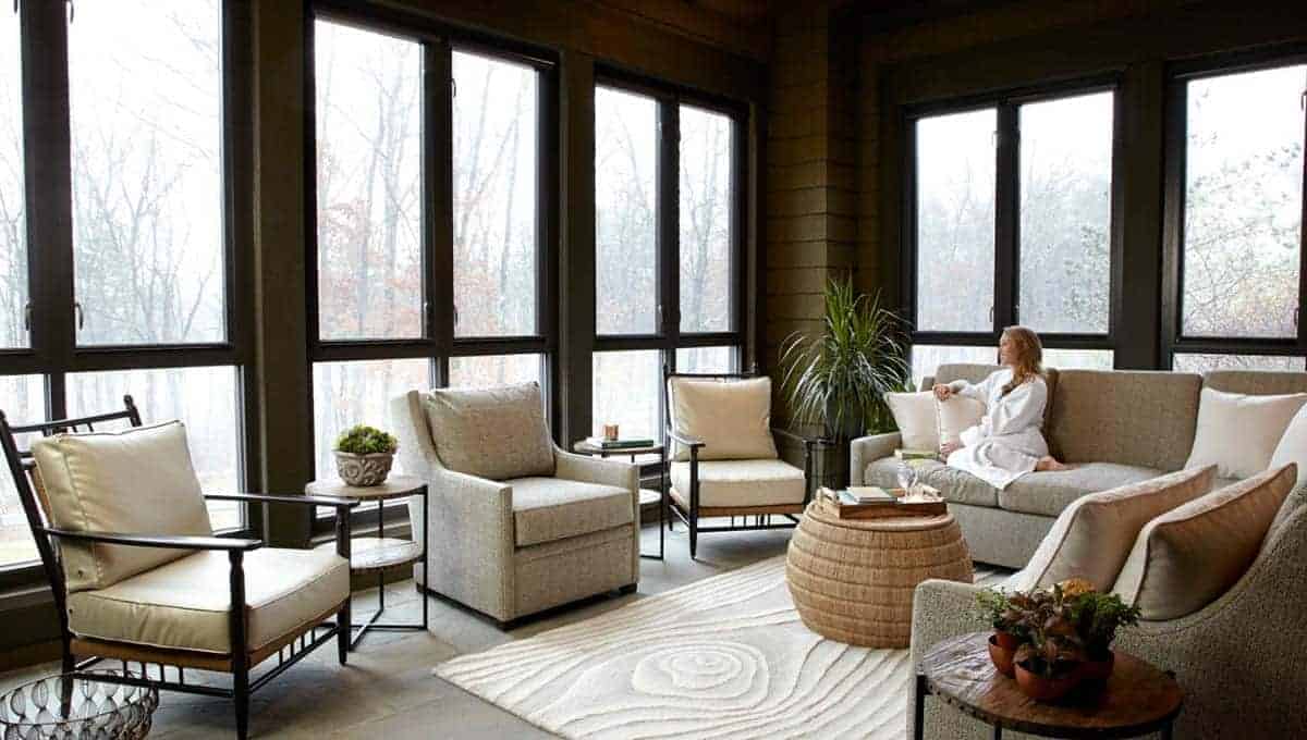 TOP TEN LUXURY SPAS: OFFER EXCEPTIONAL LUXURY EXPERIENCES 7 the lodge at woodloch