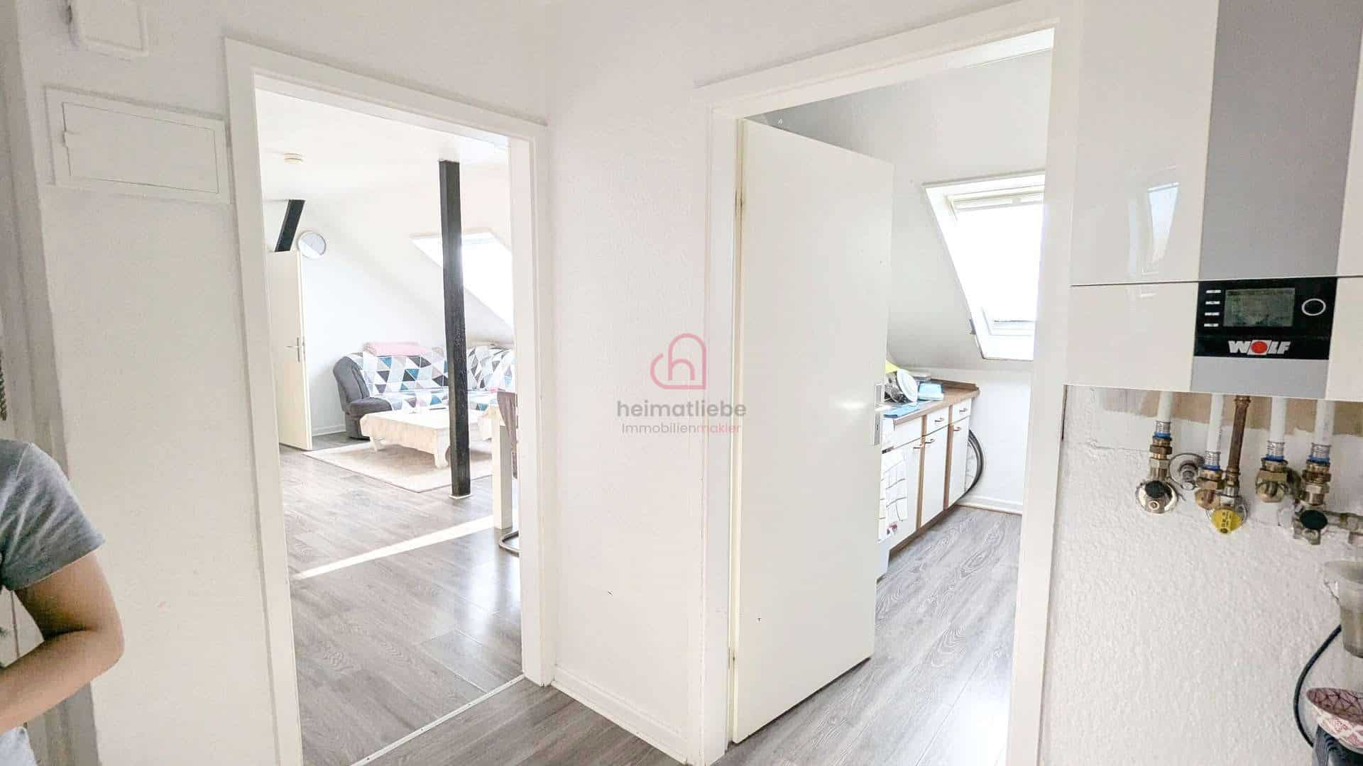 Lenausstr 8 DG Flur 2