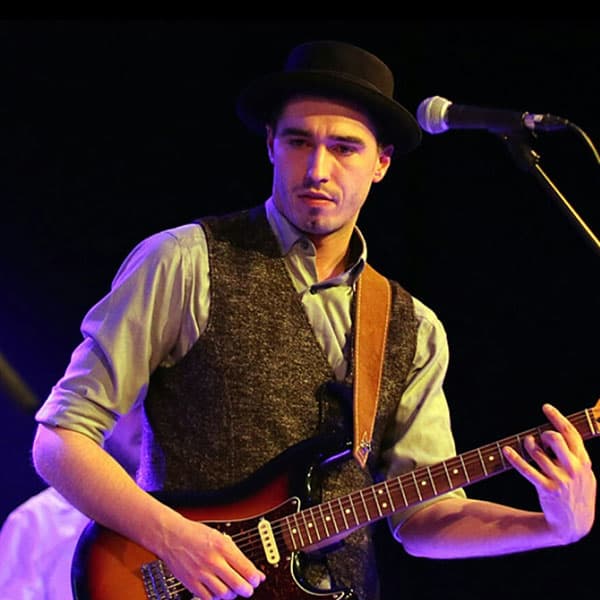 Andreas Heigl Schlagzeug- und Gitarrenlehrer