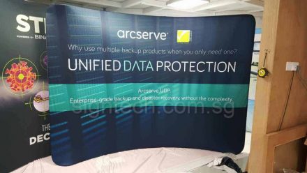 3 x 2.25m Tension fabric display - curve - arcserve