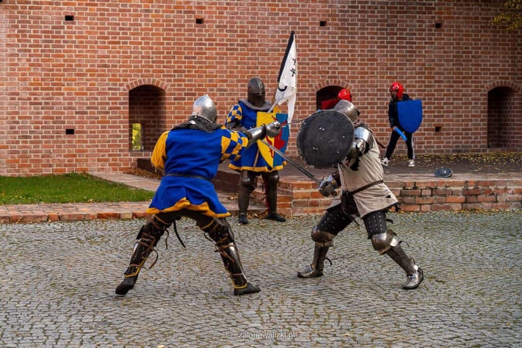 zamki gotyckie na Warmii i Mazurach