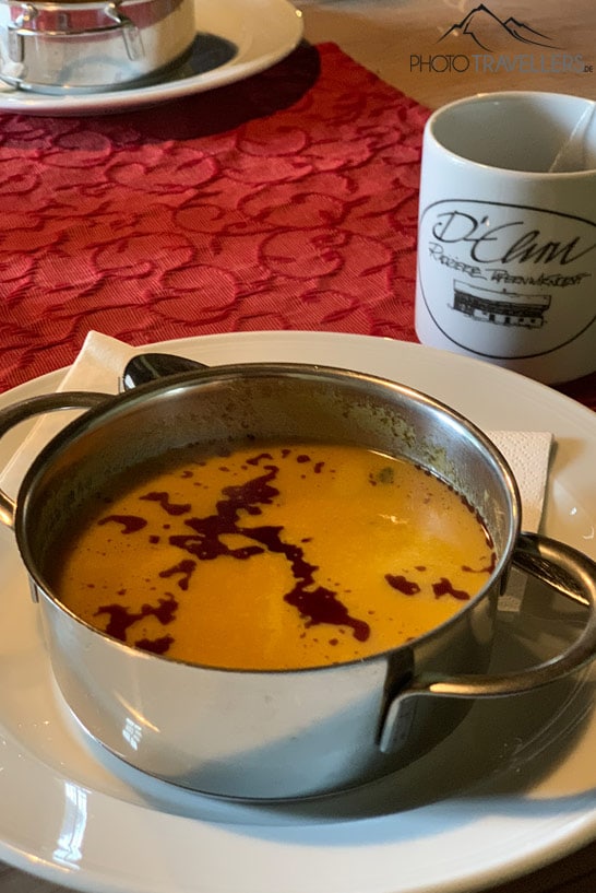 Ein Topf Suppe im Wirtshaus "die Tavernwirtschaft d'Ehrn" im Bayerischen Wald