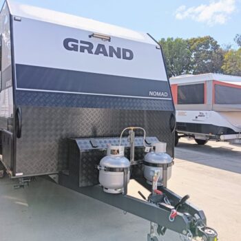 3871 Grand Nomad-2