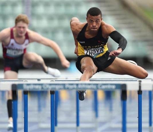 Sasha Zhoya breaks the U18 Australian Hurdles record