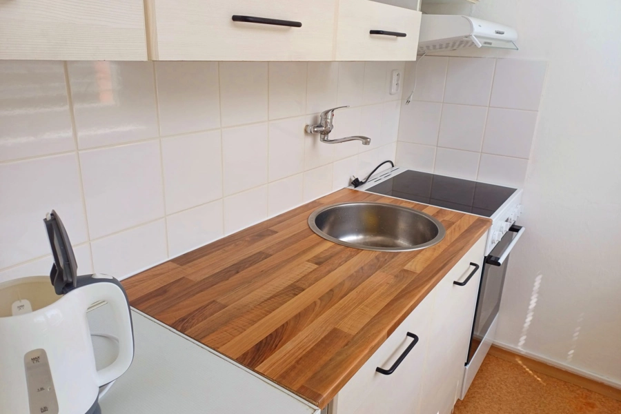 Úprava kuchyňské linky včetně obkladů